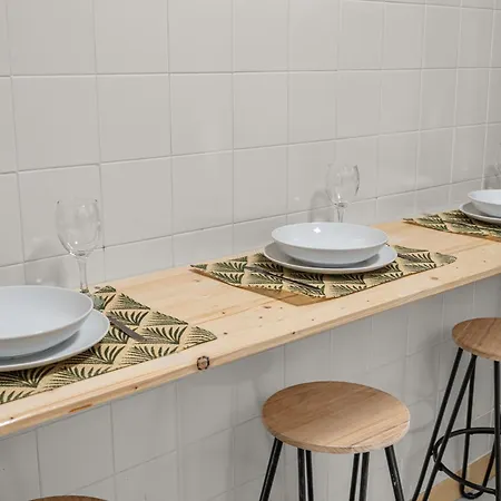 2d- Authentic Lifestyle, Charming Cafes, Local Restaurants And Hidden Gems At Your Doorstep Lisboa